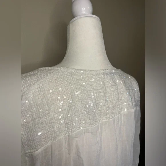 New Collection White Lace and Cotton Blouse - Picture 2 of 8